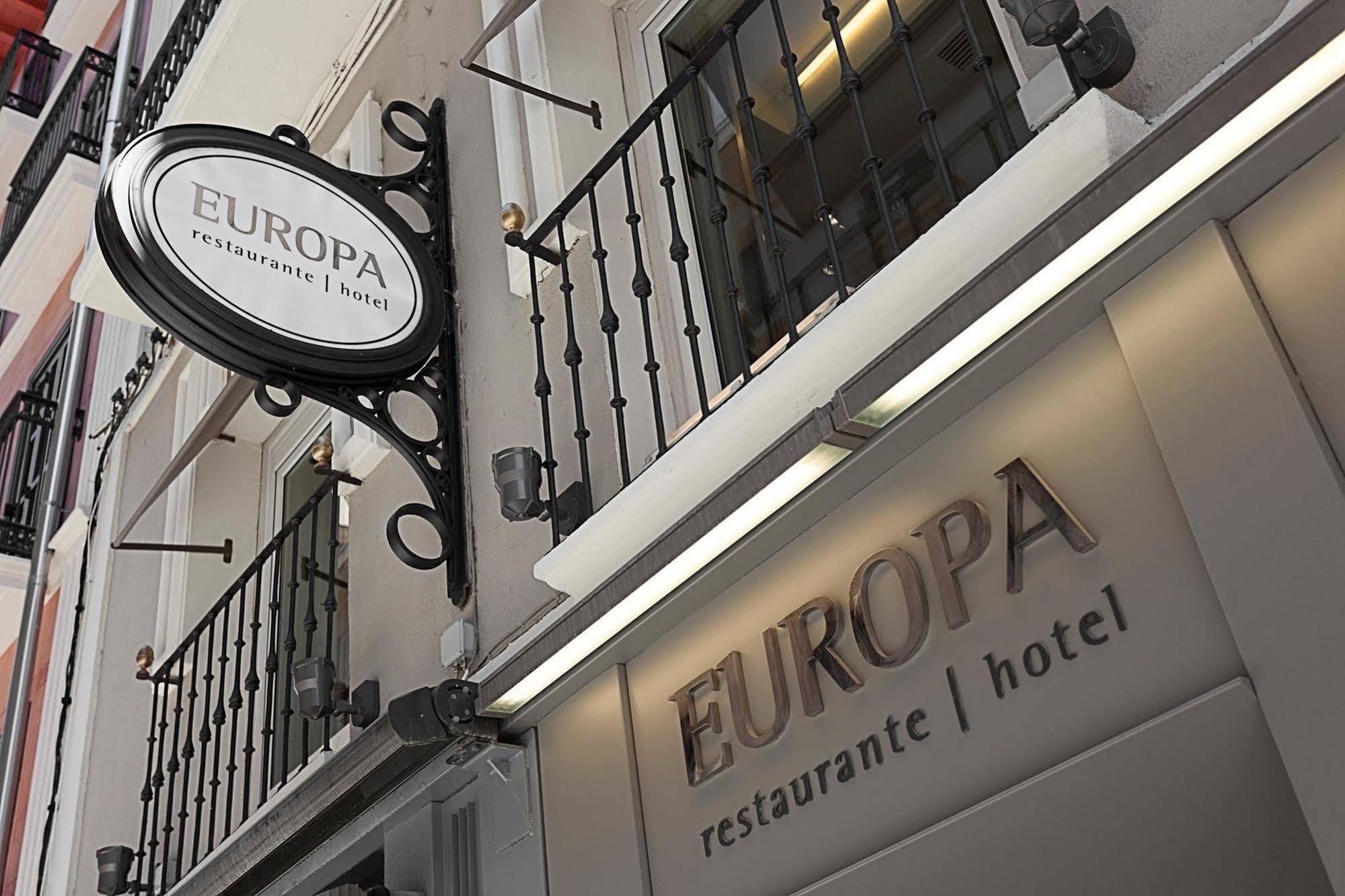 Hotel Europa Pamplona Exteriör bild